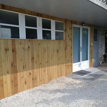 Rez De Chausse
