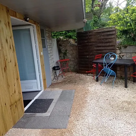 Rez De Chausse *