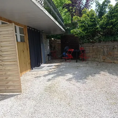 Rez De Chausse Apartment *