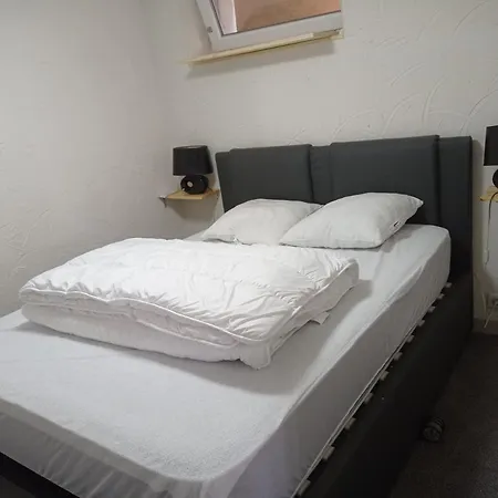 Apartment Rez De Chausse Gourdon-en-quercy